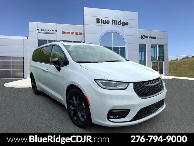 2025 CHRYSLER Pacifica