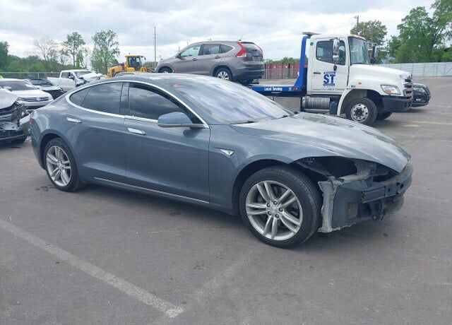 2014 TESLA Model S