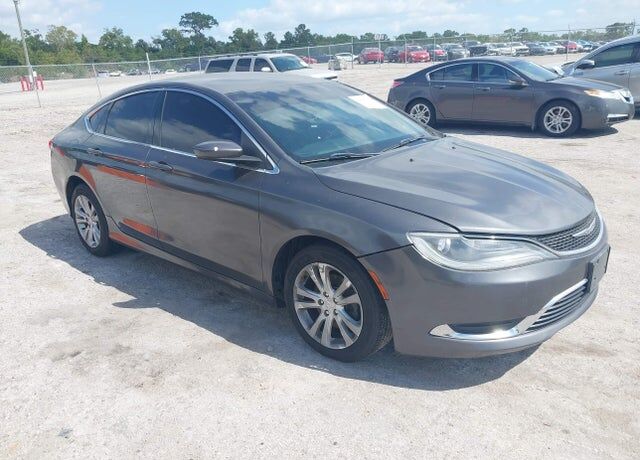 2015 CHRYSLER 200