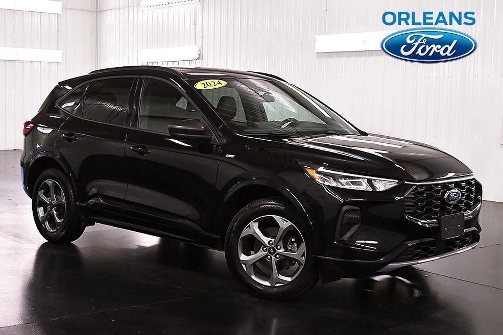 2024 FORD Escape
