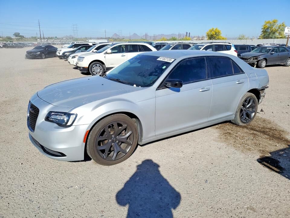 2020 CHRYSLER 300
