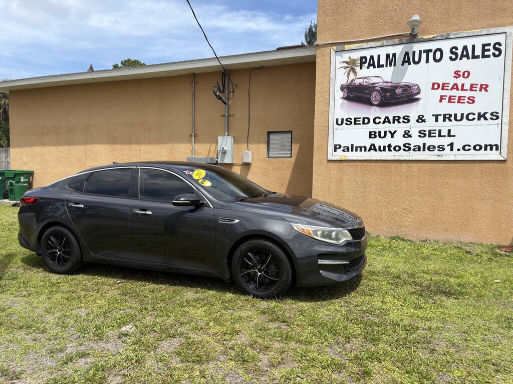 2017 KIA Optima