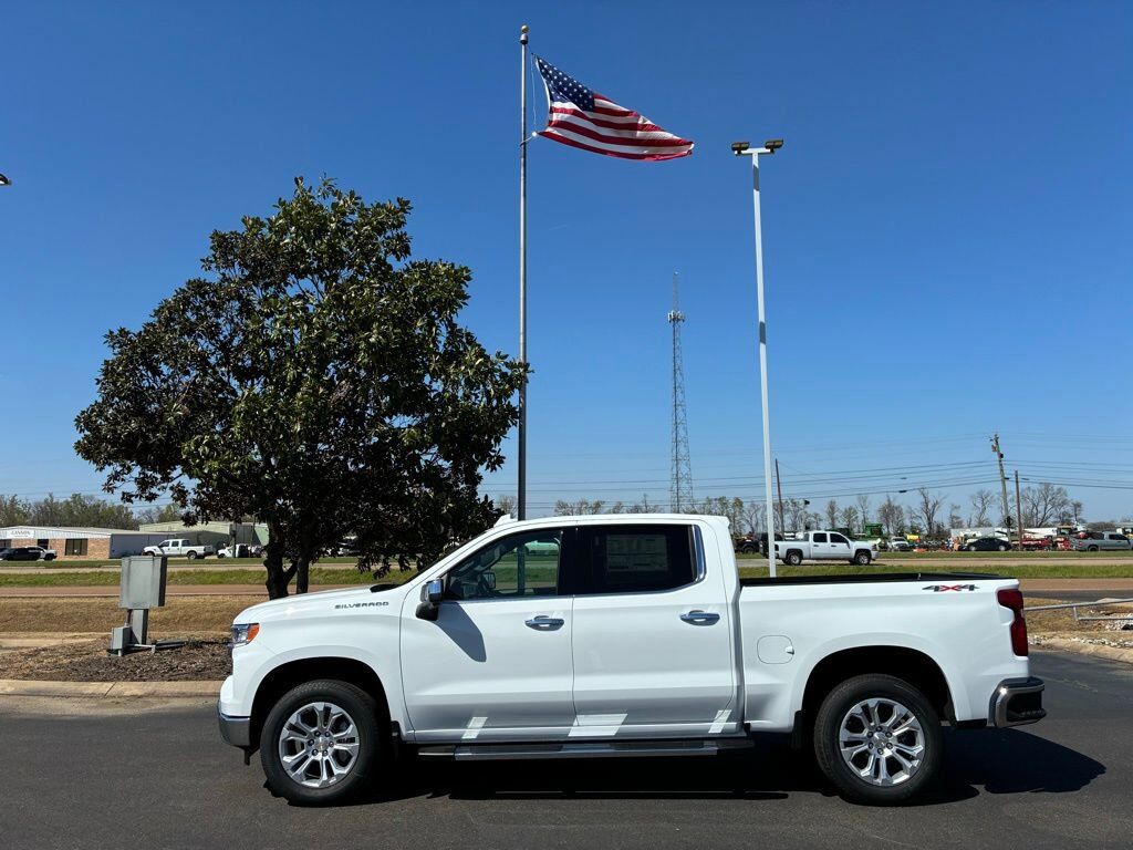 2026 CHEVROLET Silverado