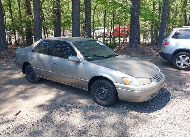 1999 TOYOTA Camry