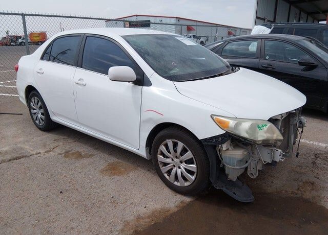 2013 TOYOTA Corolla