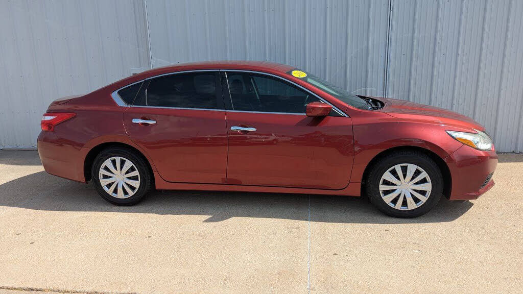 2016 NISSAN Altima