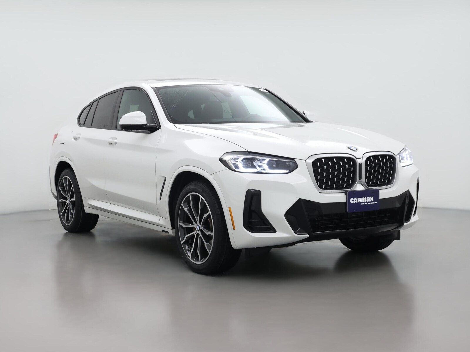 2023 BMW X4
