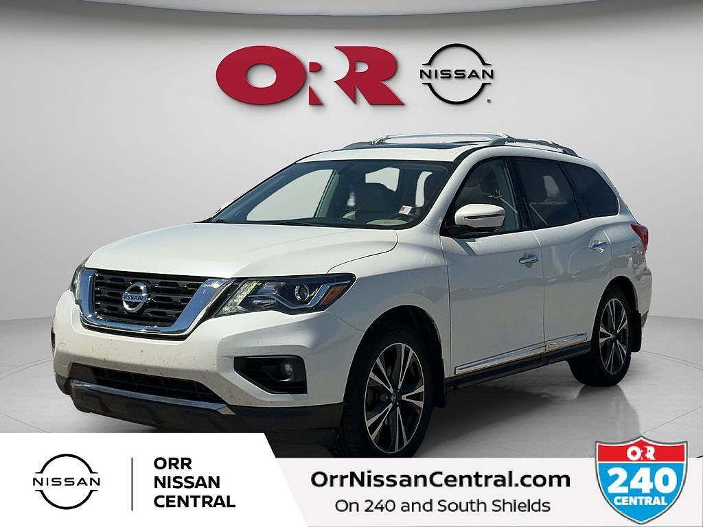 2017 NISSAN Pathfinder
