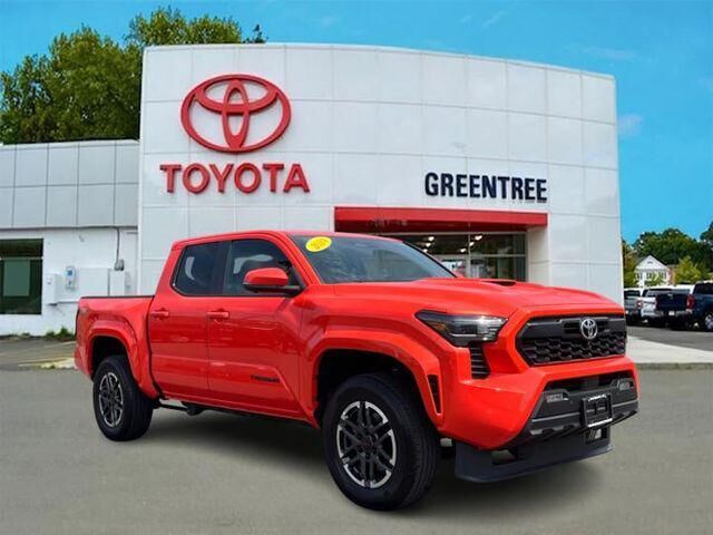 2024 TOYOTA Tacoma