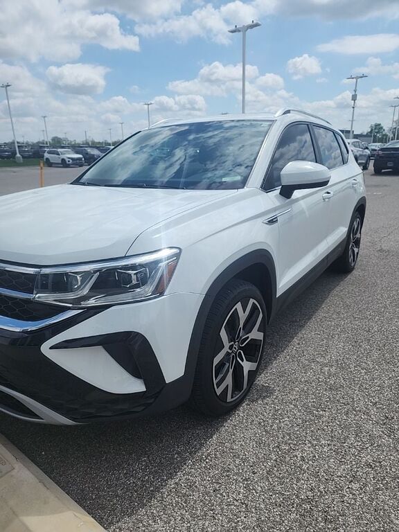 2023 VOLKSWAGEN Taos 4Motion