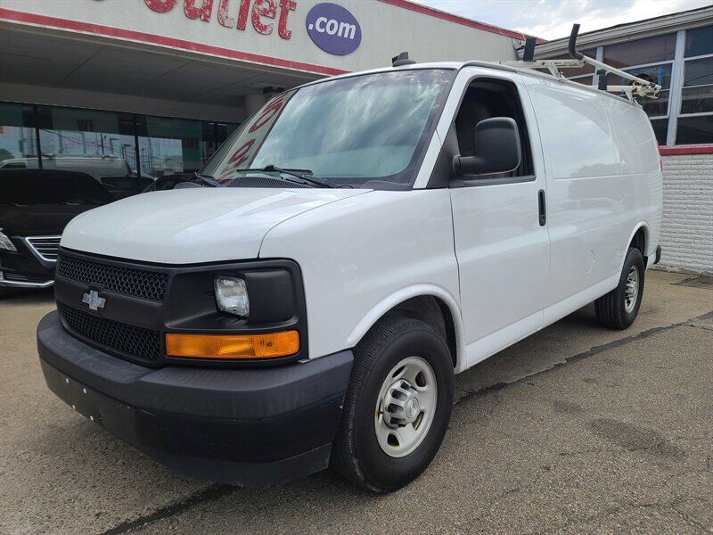 2017 CHEVROLET Express