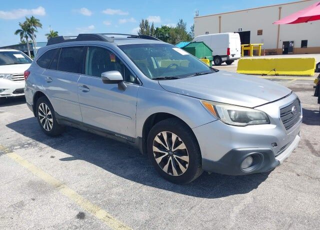 2015 SUBARU Outback