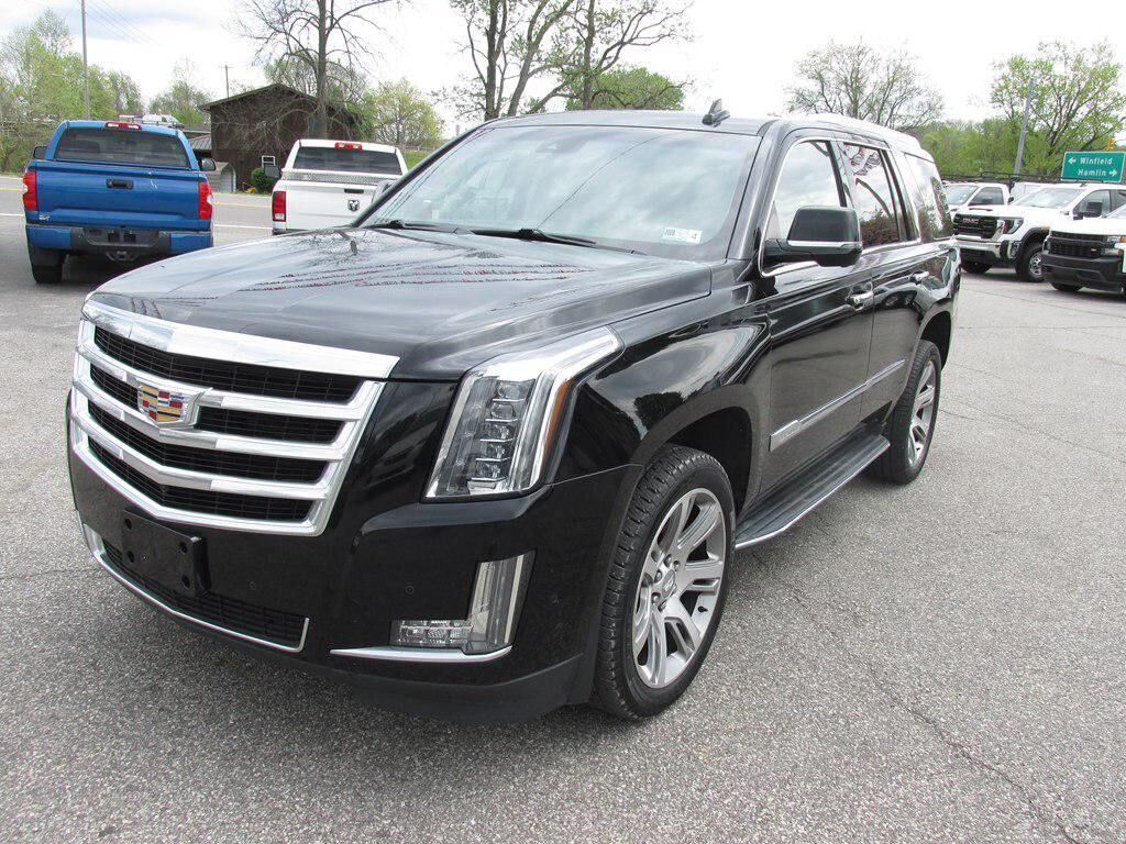 2017 CADILLAC Escalade