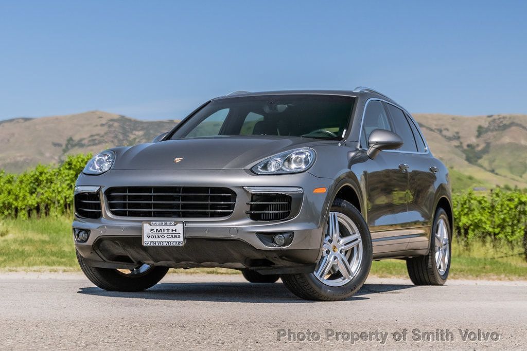 2016 PORSCHE Cayenne