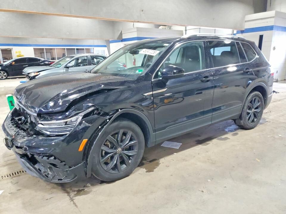 2024 VOLKSWAGEN Tiguan 4Motion