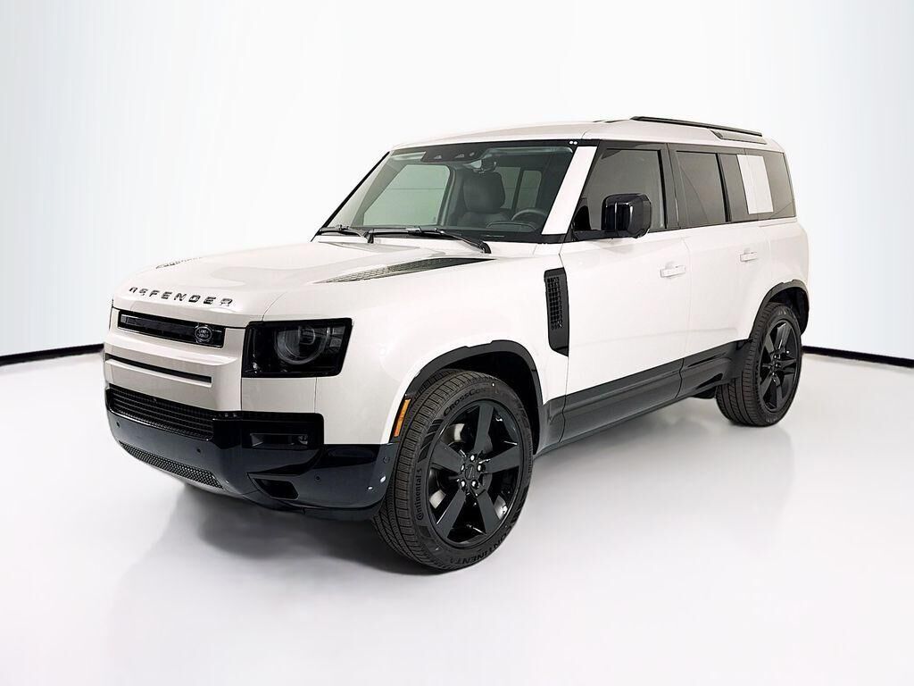 2026 LAND ROVER Defender