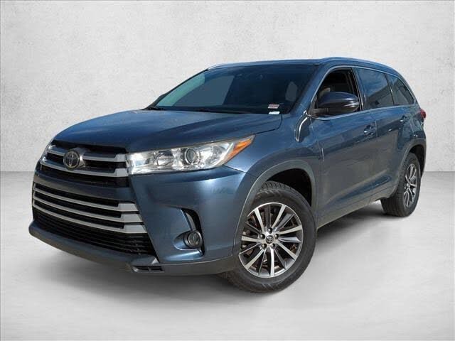 2017 TOYOTA Highlander