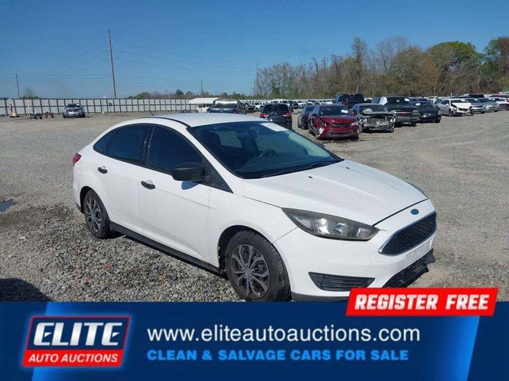 2017 FORD Focus