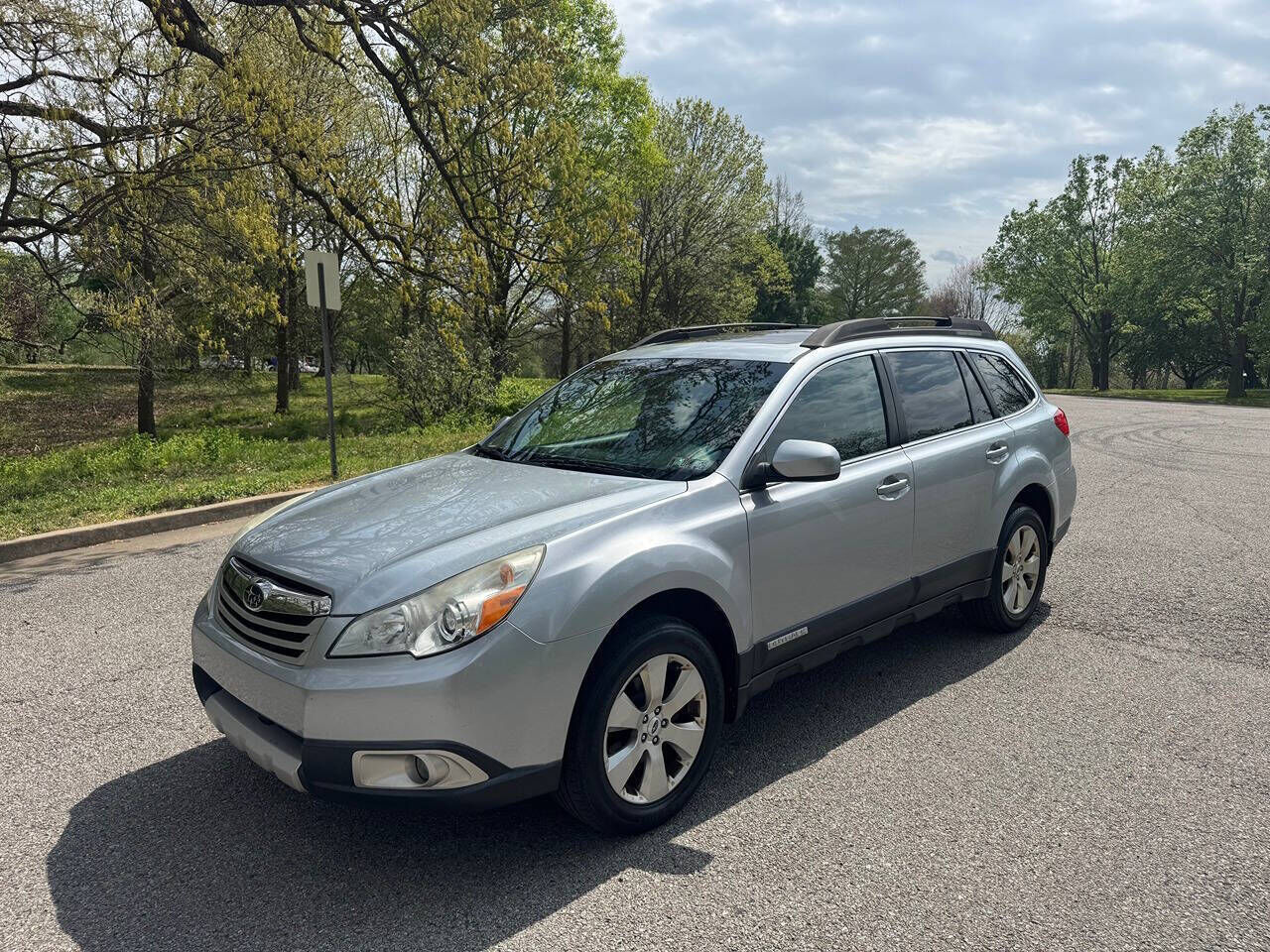 2012 SUBARU Outback