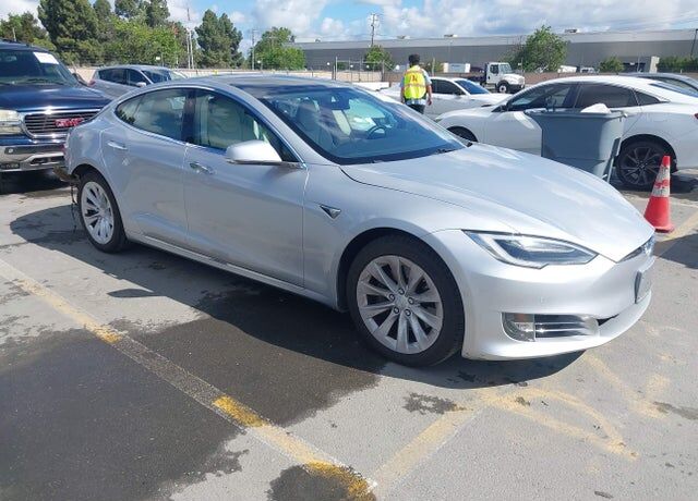 2017 TESLA Model S