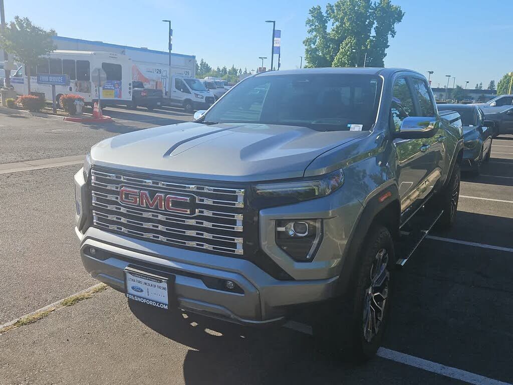 2023 GMC Canyon