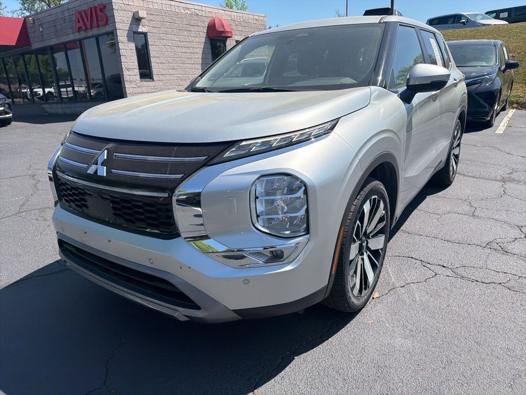2025 MITSUBISHI Outlander