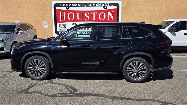 2021 TOYOTA Highlander