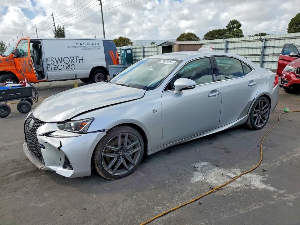 2017 LEXUS IS