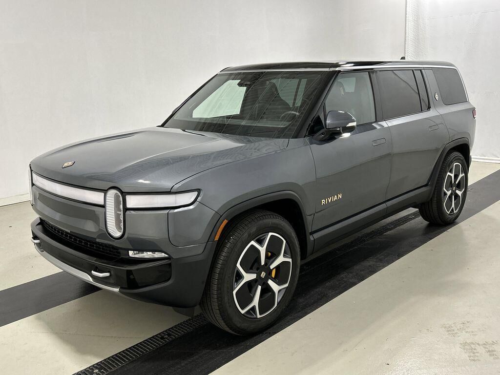 2024 RIVIAN R1S
