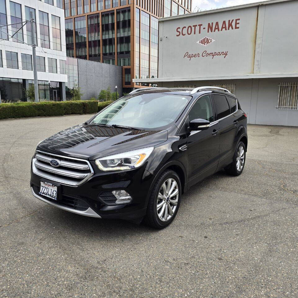 2017 FORD Escape