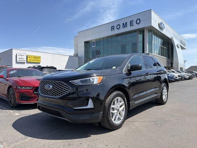 2024 FORD Edge