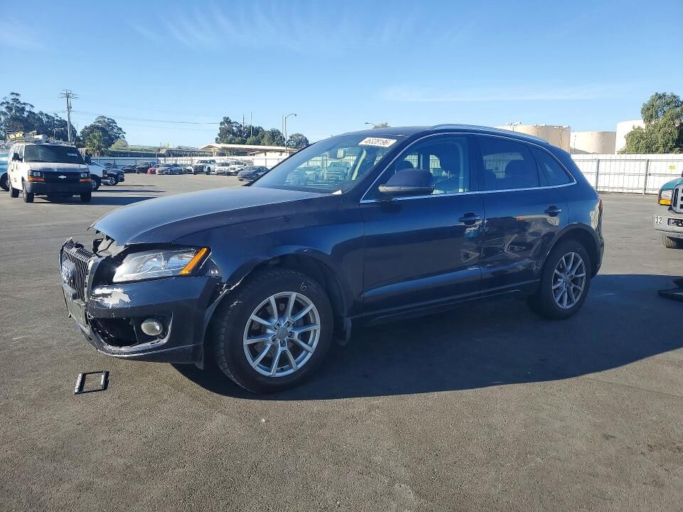 2011 AUDI Q5