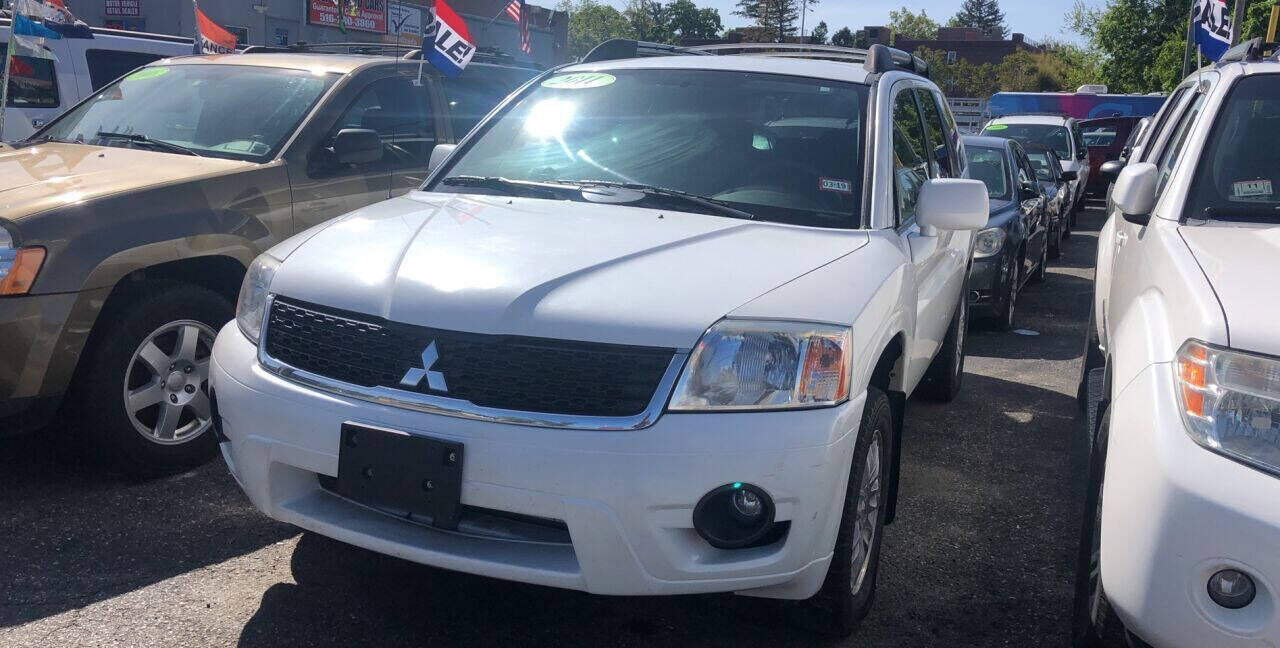 2011 MITSUBISHI Endeavor