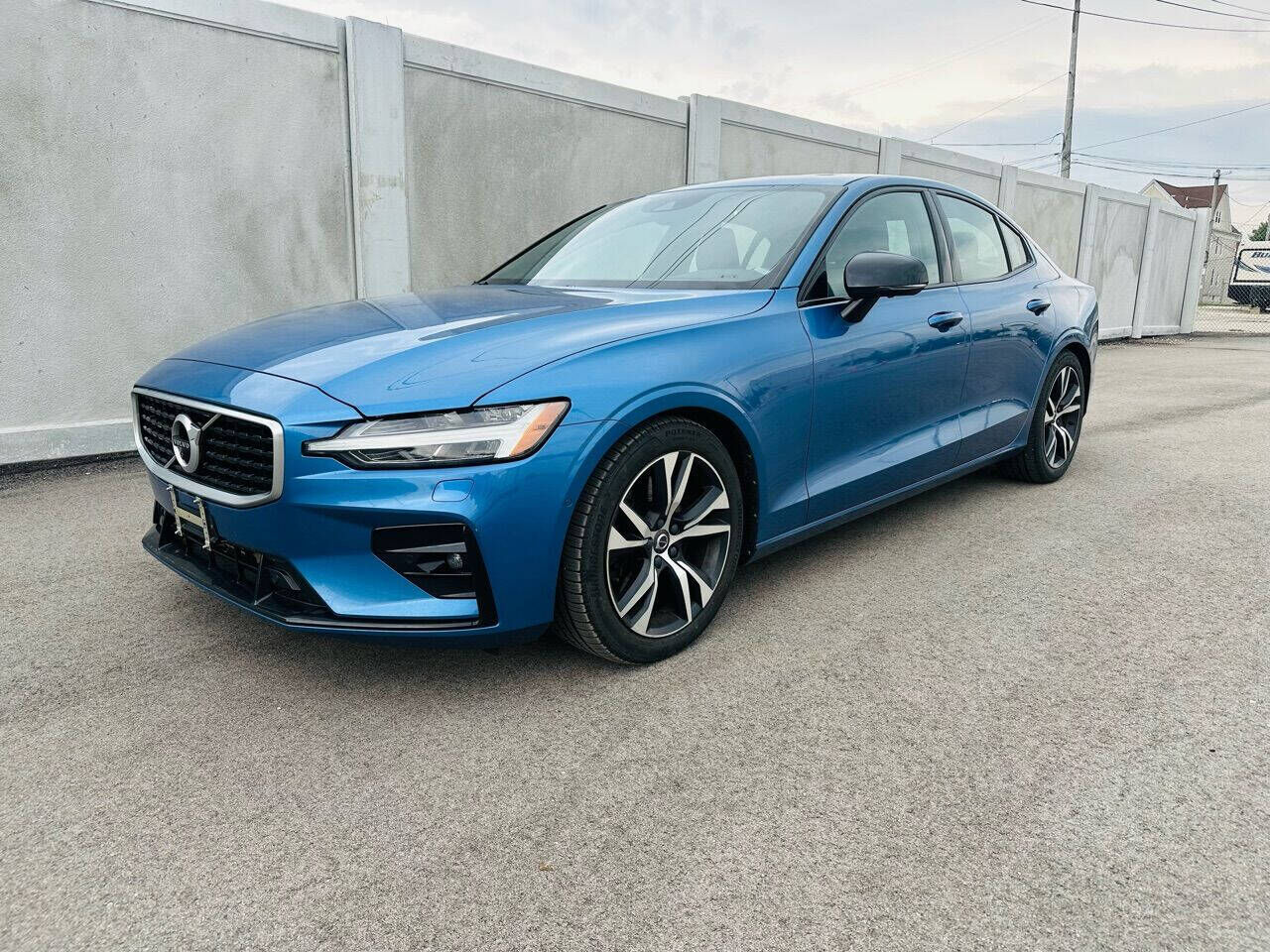 2020 VOLVO S60