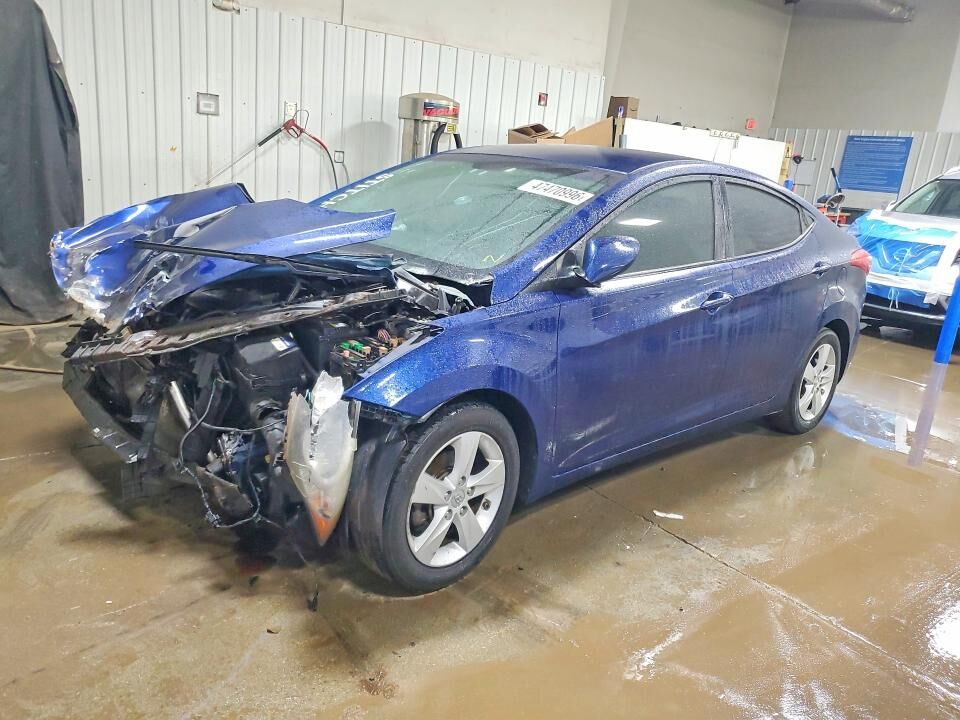 2013 HYUNDAI Elantra
