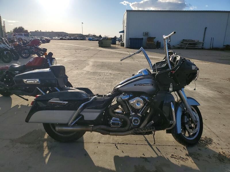 2019 HARLEY DAVIDSON FLTRU / Road Glide Ultra
