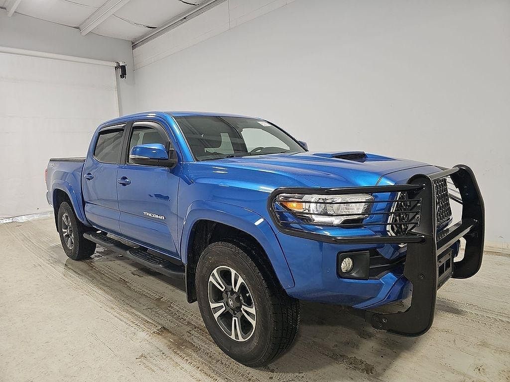 2018 TOYOTA Tacoma