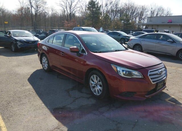 2016 SUBARU Legacy