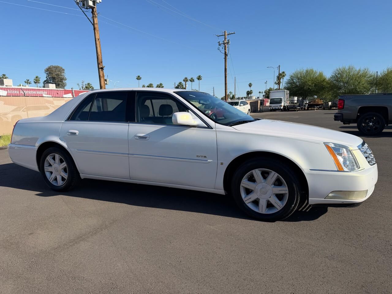 2006 CADILLAC DTS