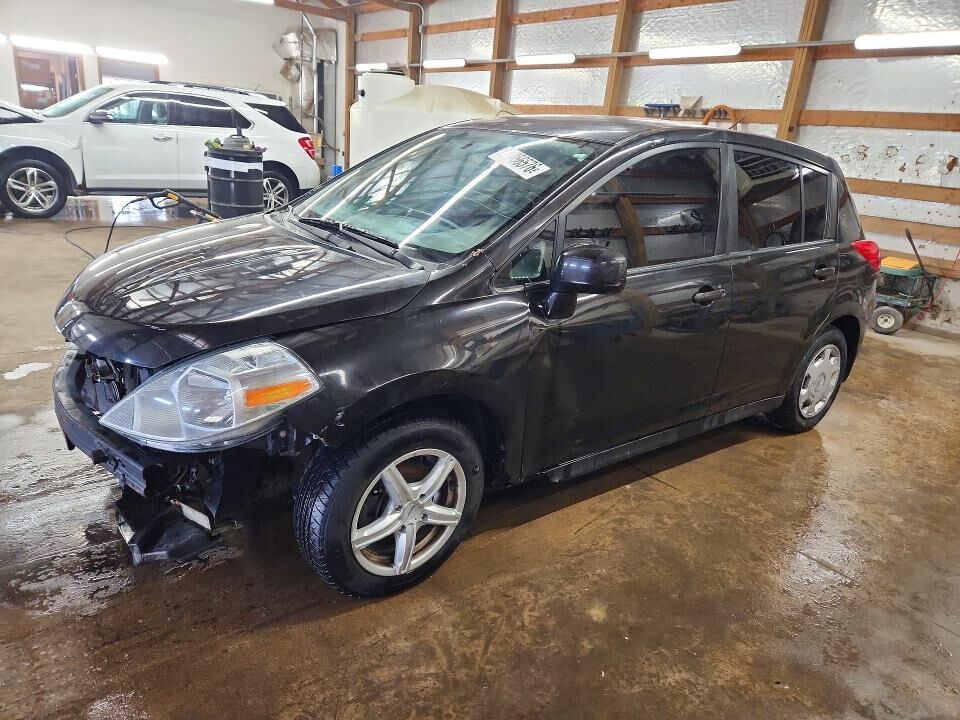 2010 NISSAN Versa