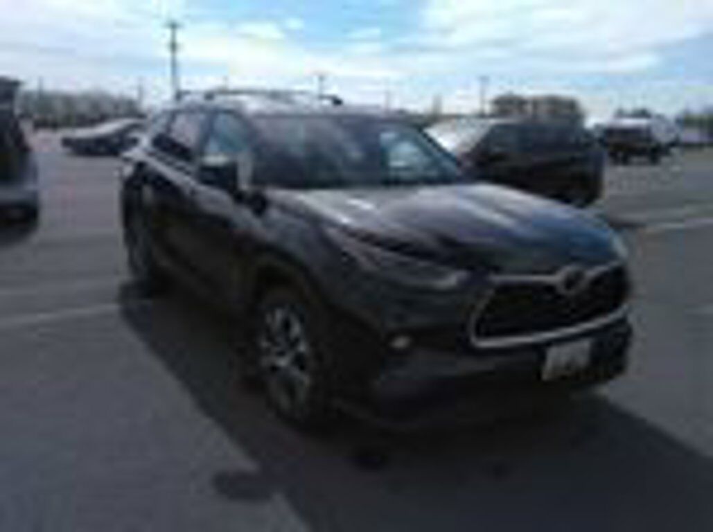 2023 TOYOTA Highlander