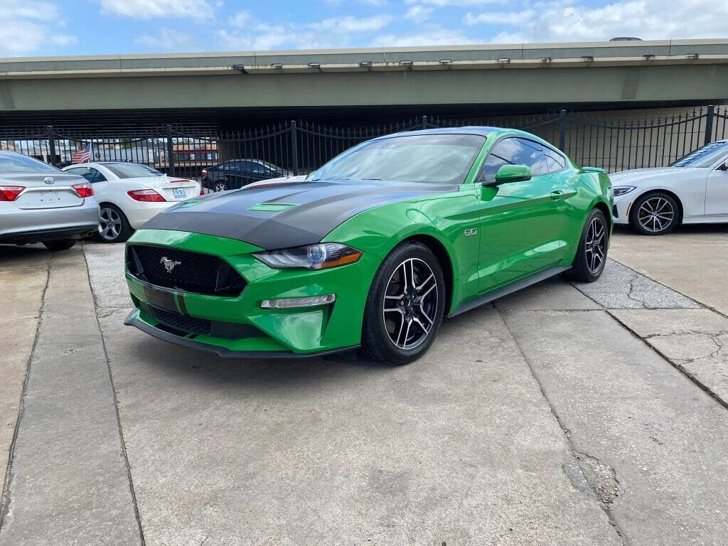2019 FORD Mustang
