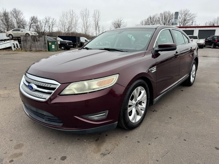 2011 FORD Taurus