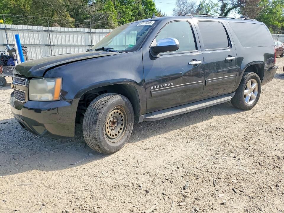 2011 CHEVROLET Suburban