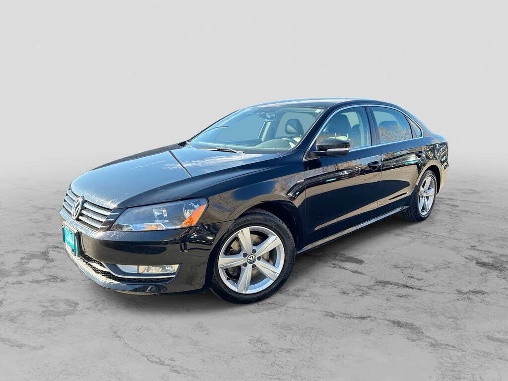 2015 VOLKSWAGEN Passat