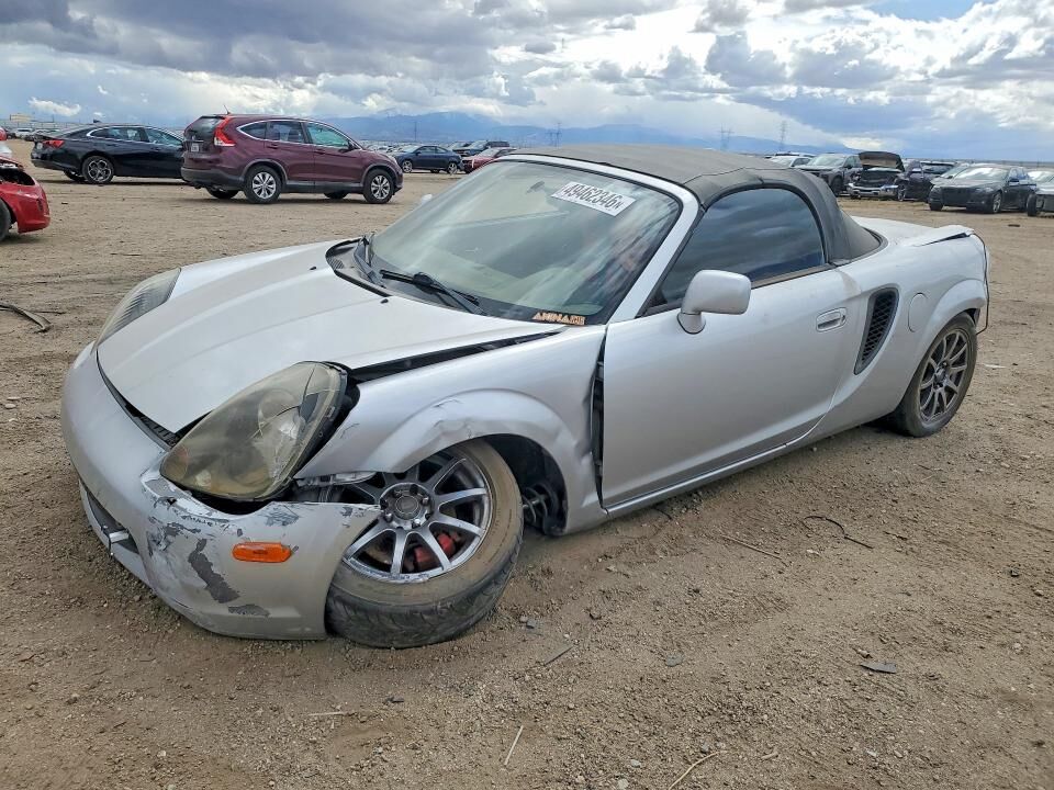 2001 TOYOTA MR2