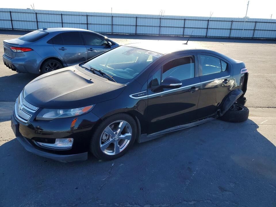 2013 CHEVROLET Volt