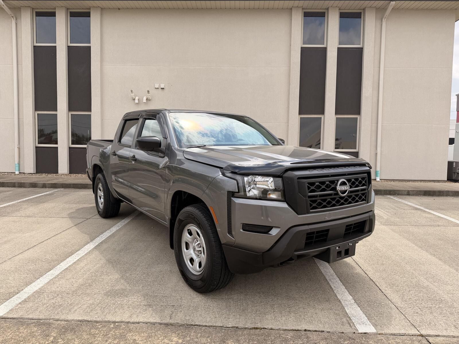 2022 NISSAN Frontier