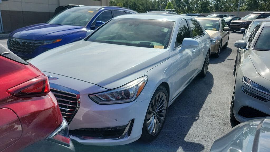 2017 GENESIS G90