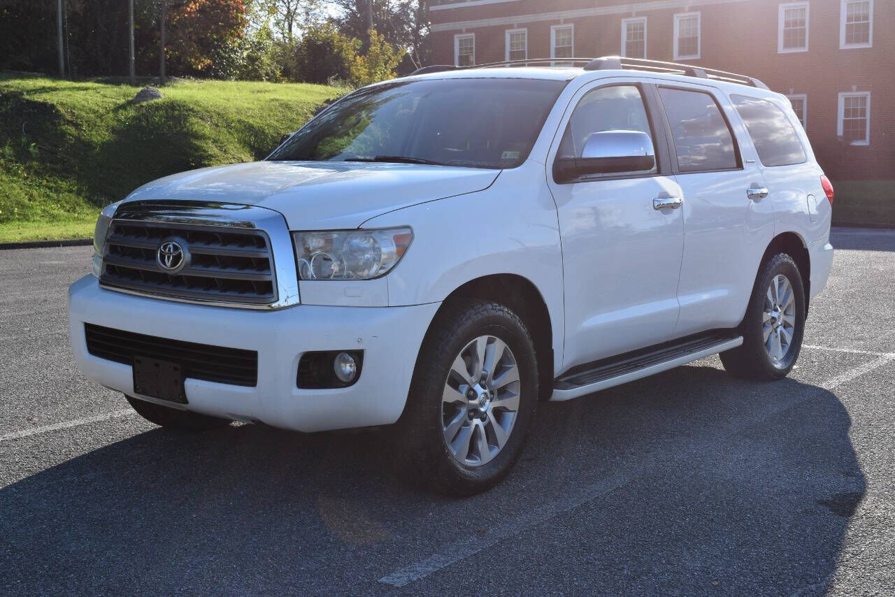 2012 TOYOTA Sequoia